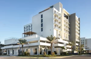 Beautiful Pinellas county building. The exterior painting has been done by your local Pinellas county painters. 